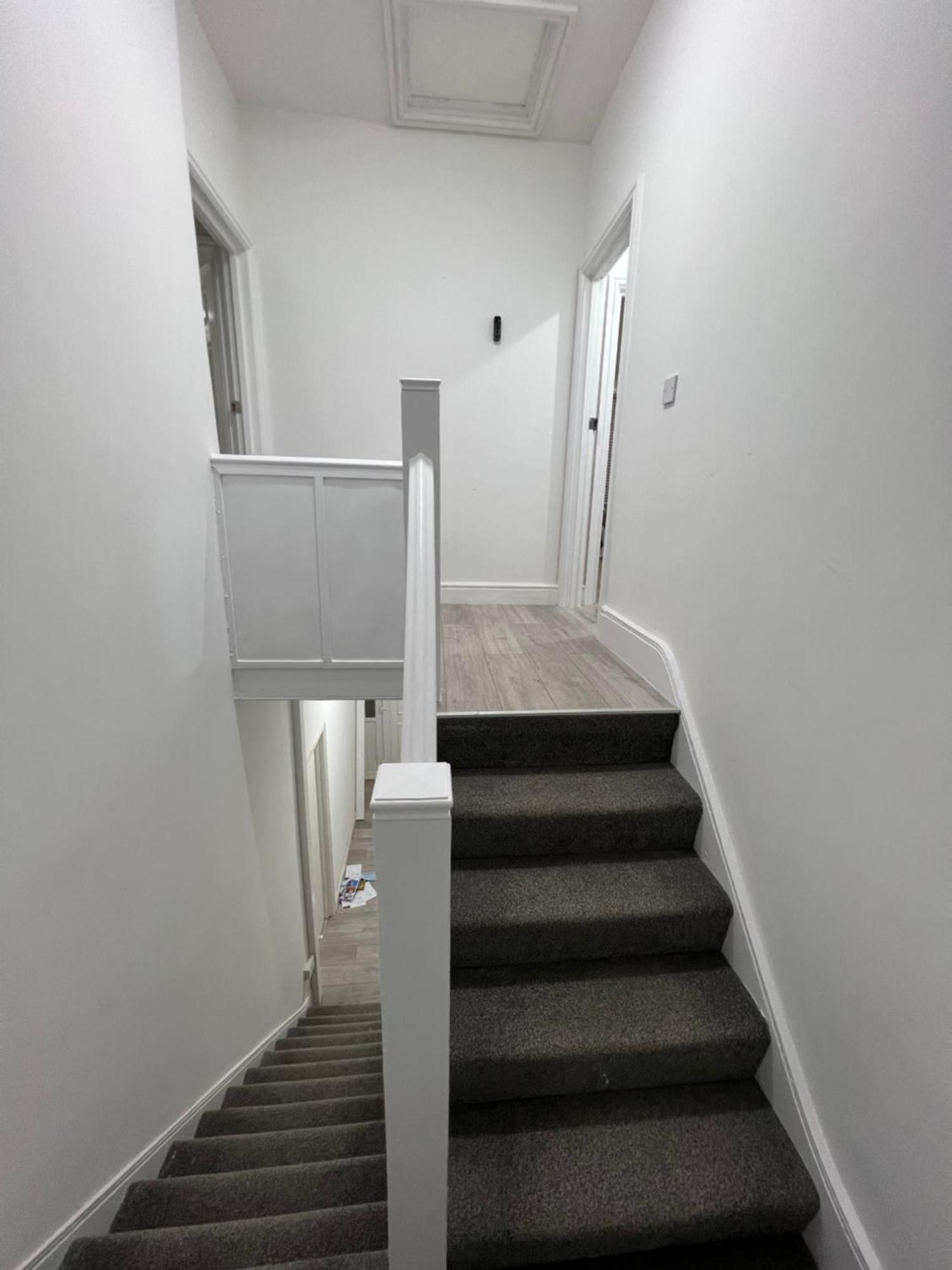 F4 Luxury Stays One Bed Apartment With Parking Ilford Extérieur photo